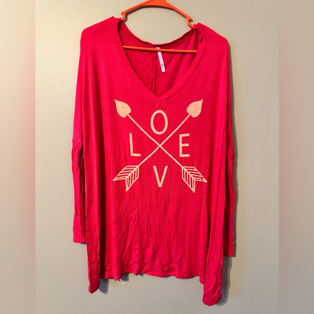Women's Pink Love Graphic Top